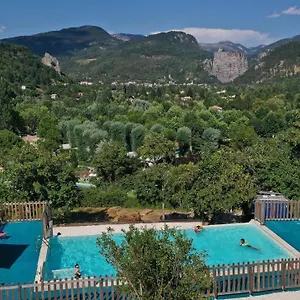 De Plein Air Panoramique à La Porte Des Gorges Du Verdon Camping Castellane